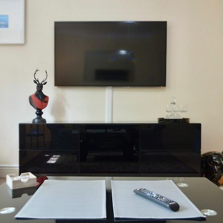 Gorgeous 2 Bedroom Apartment In Converted Church Эдинбург Экстерьер фото